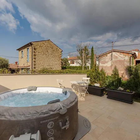 別荘 Istrian House La Bora *